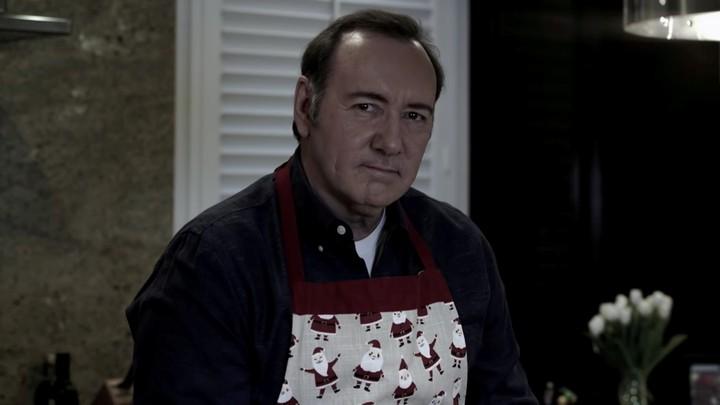 Kevin Spacey 2018 (not 2020) Christmas video - he is not in jail