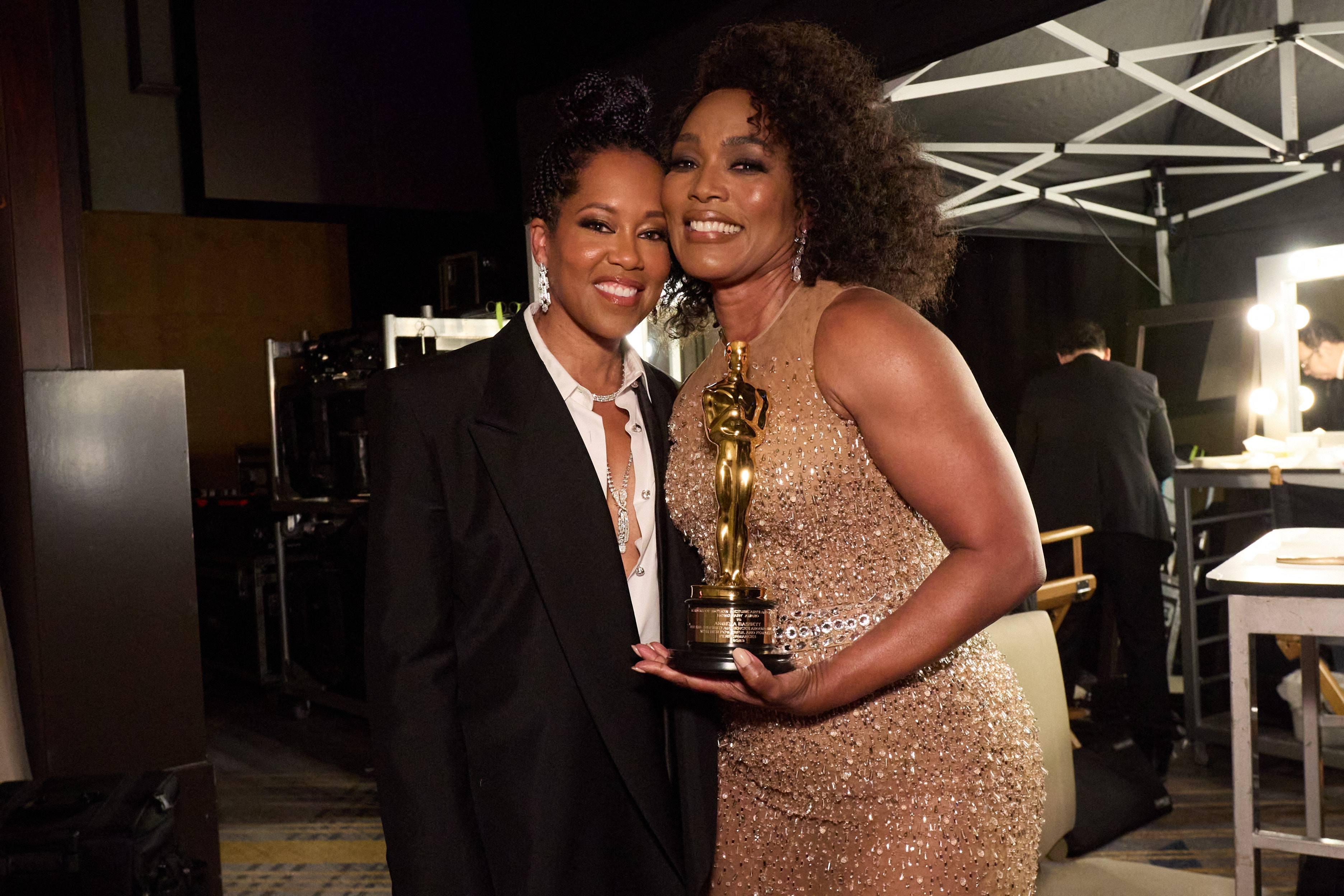 regina-king-angela-basset