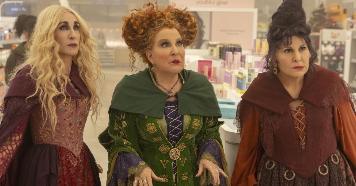 (L-R): Sarah Jessica Parker as Sarah Sanderson, Bette Midler as Winifred Sanderson, and Kathy Najimy as Mary Sanderson