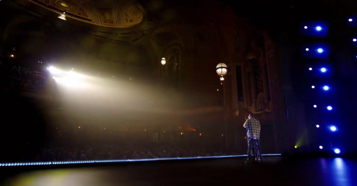 larry the cable guy netflix special remain seated