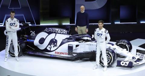 Formula 1 car and drivers