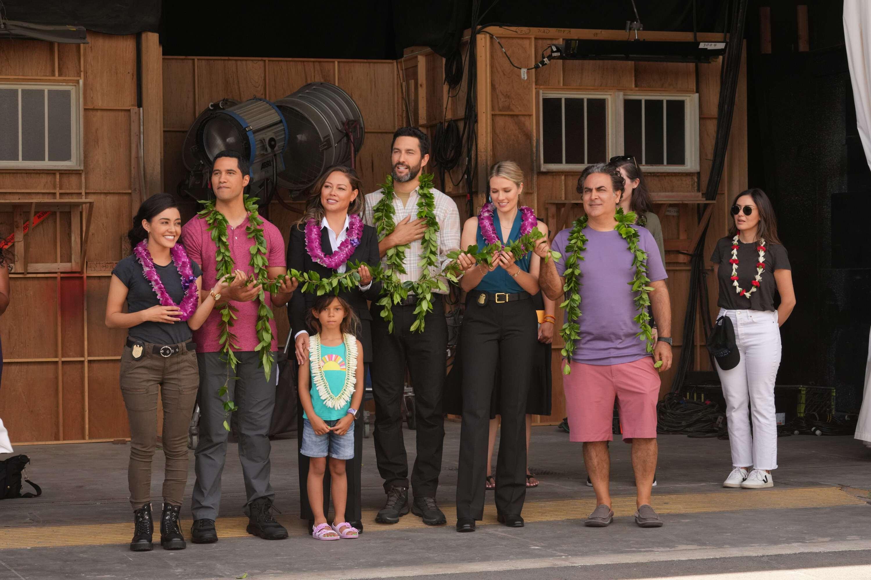 The cast of' CSI:Hawai'i' in Season 2. 