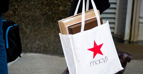 are stores open new years day