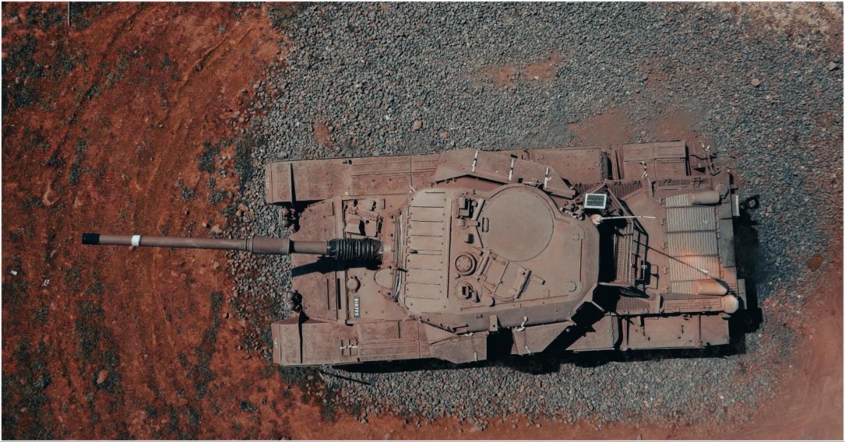 What Does a Tank Going in Circles Mean The Viral Ghost Tank Theory