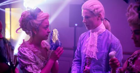 (L to R) Frida Argento as Sara; Edvin Ryding as willhelm