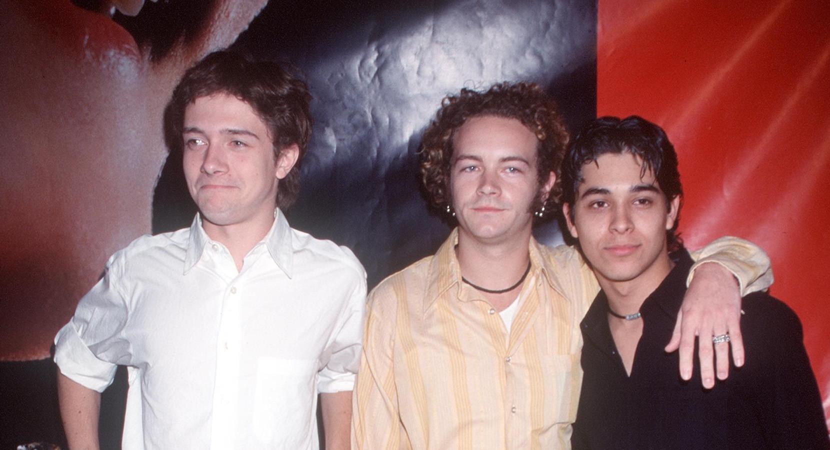 Topher Grace and the cast of 'That 70s Show'