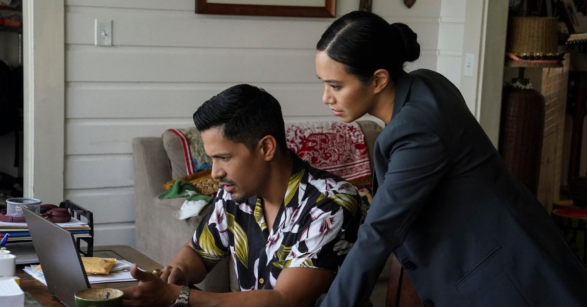 Jay Hernandez as Thomas Magnum and Chantal Thuy as Lia Kaleo