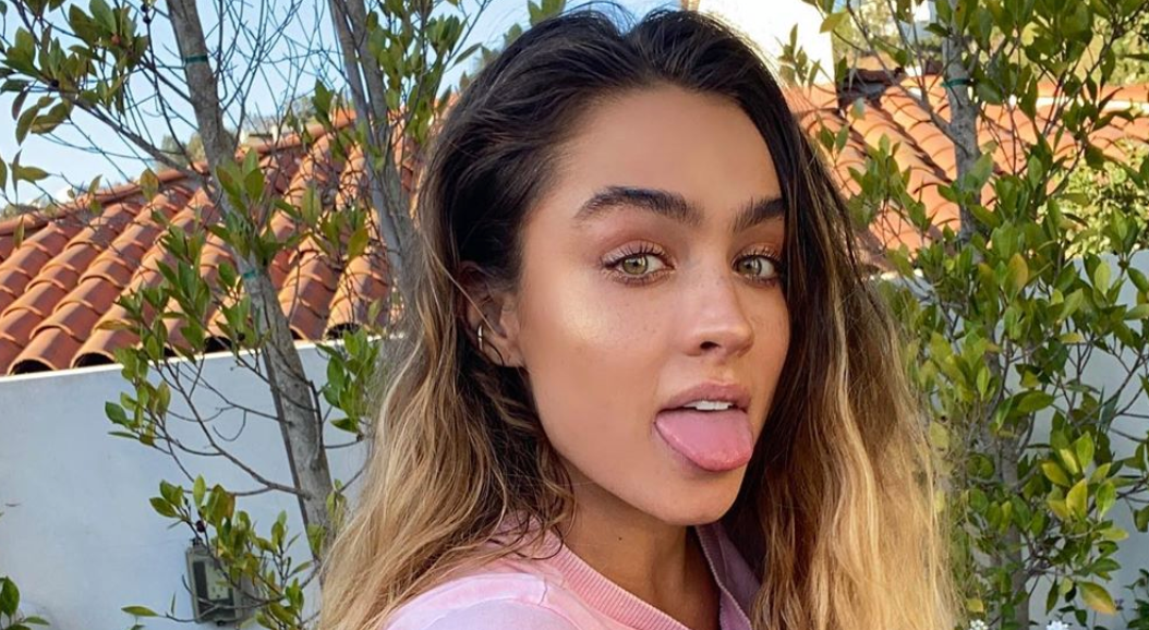 1. Sommer Ray's Blonde Hair Transformation - wide 4