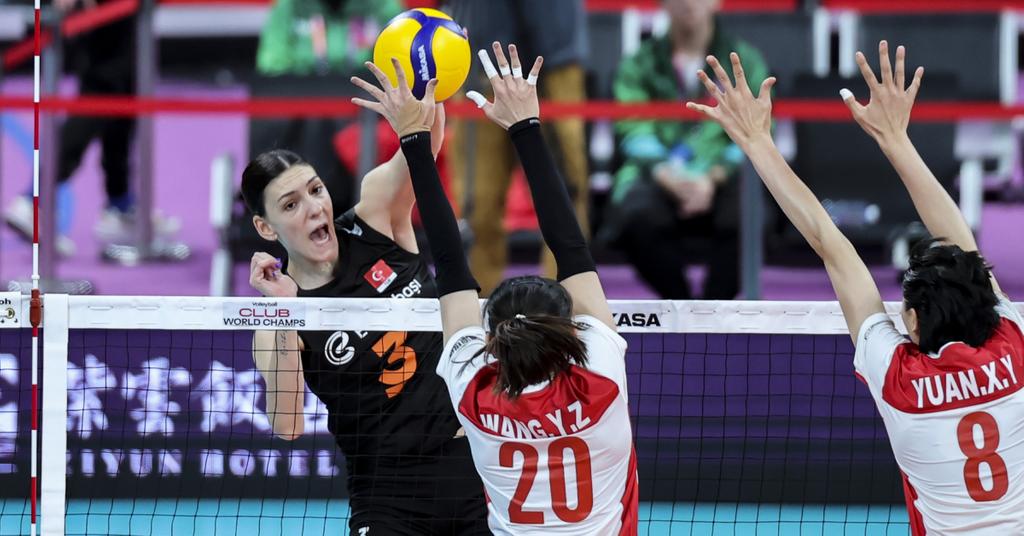 Why Do Volleyball Players Tape Their Fingers? Details