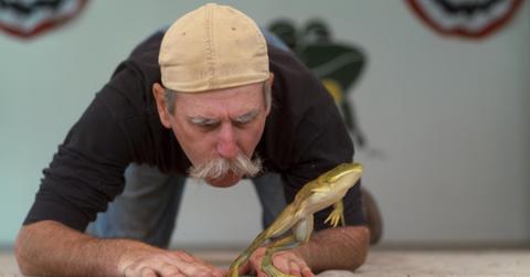 narrator of we are the champions netflix