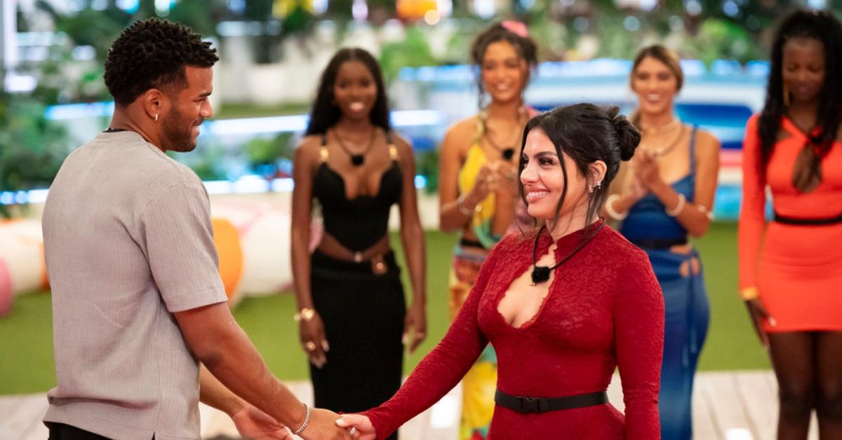 (l-r): Jeremiah Brown and Huda Mustafa in a 'Love Island USA' scene.