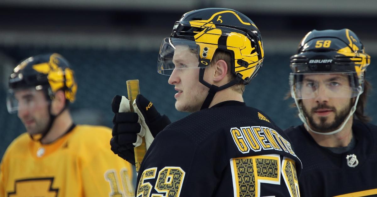 jake-guentzel-girlfriend-1-1601923710513.jpg