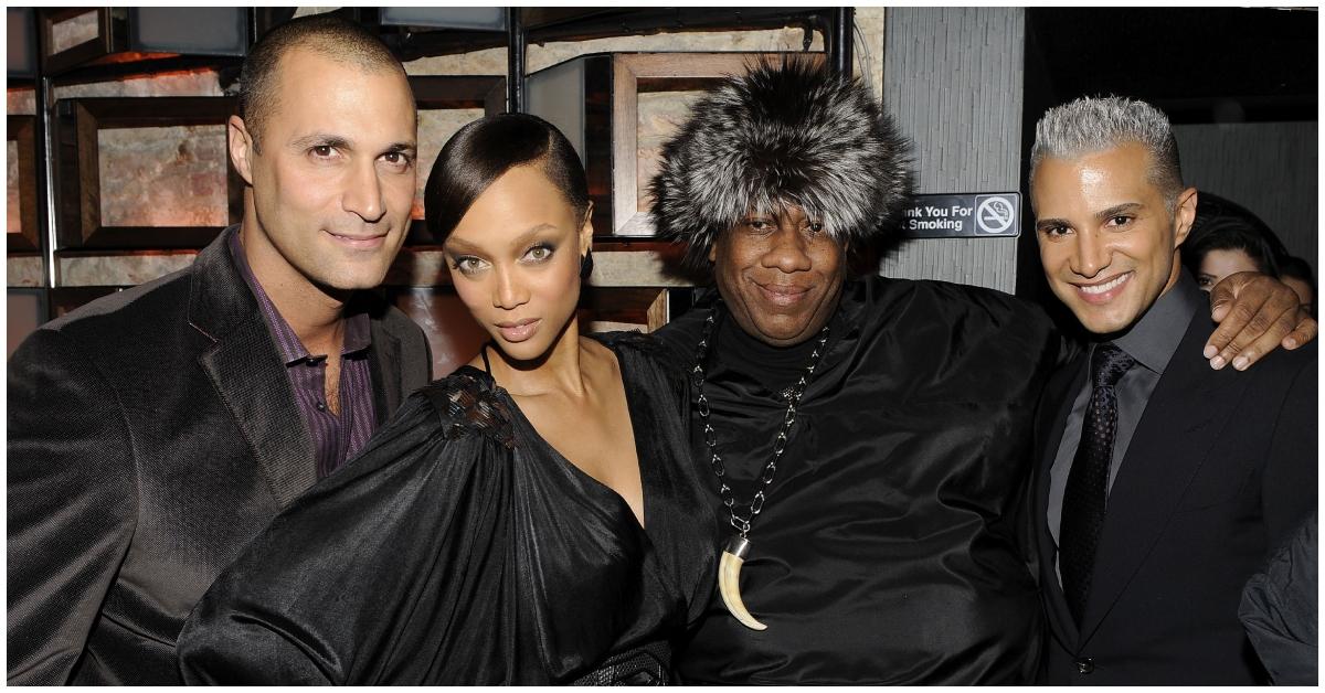 (lr): Nigel Barker, Tyra Banks, Andre Leon Talley és Jay Manuel egy rendezvényen.