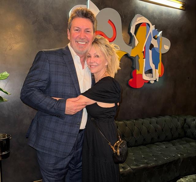 Legendary TV Stars Ring In The New Year At Circa Las Vegas