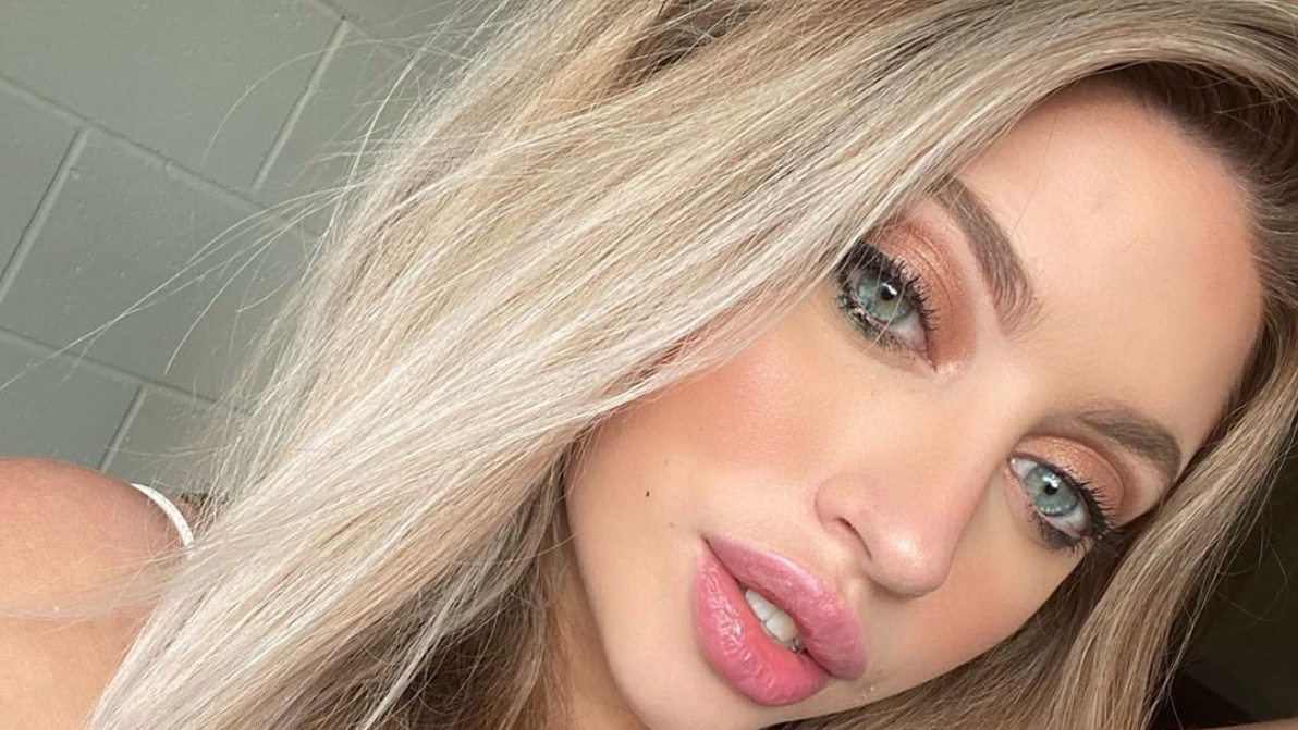 Ava Louise "Coronavirus Challenge Girl" Faked the Trend to Go Viral