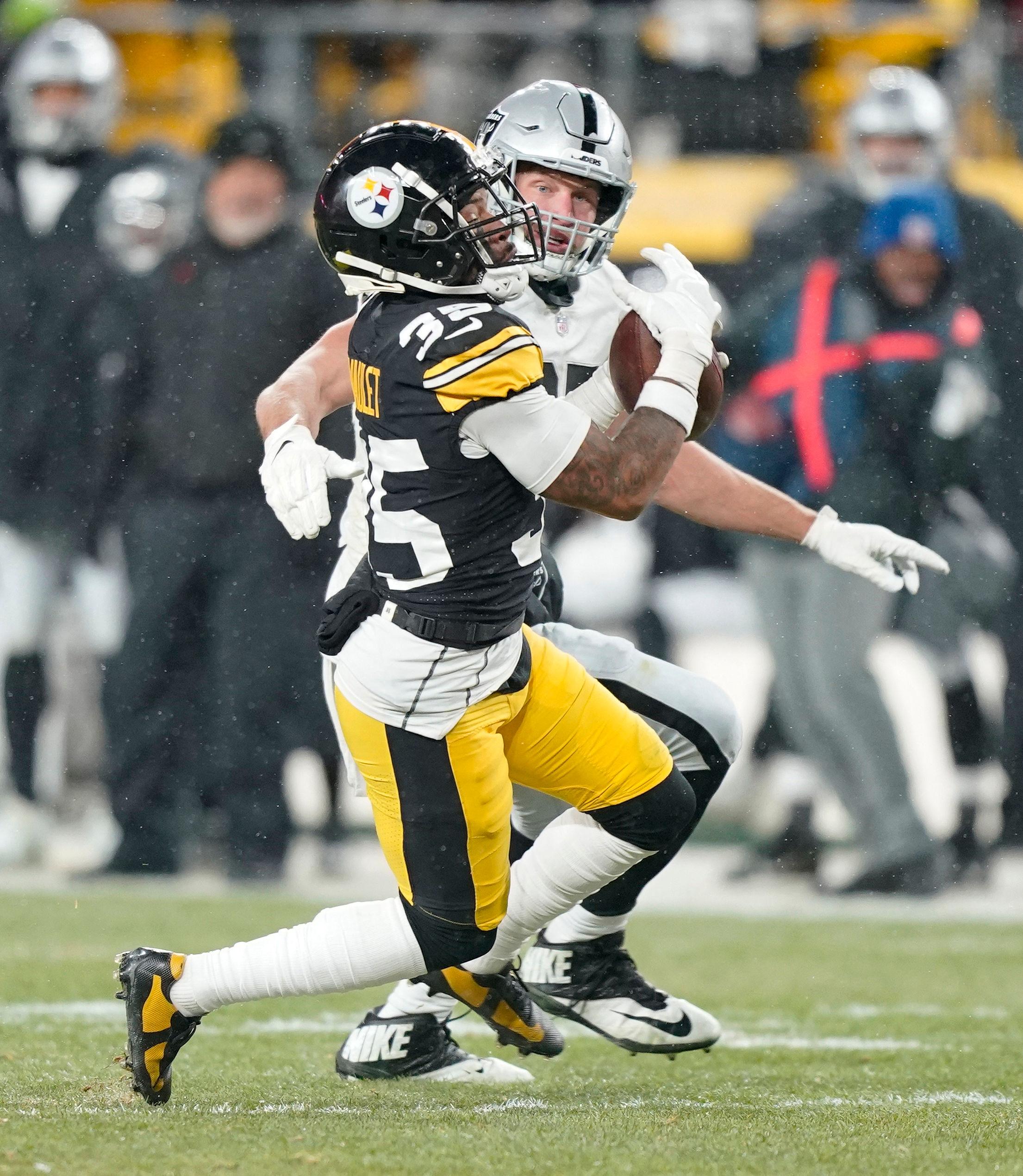 steelers one logo on helmet