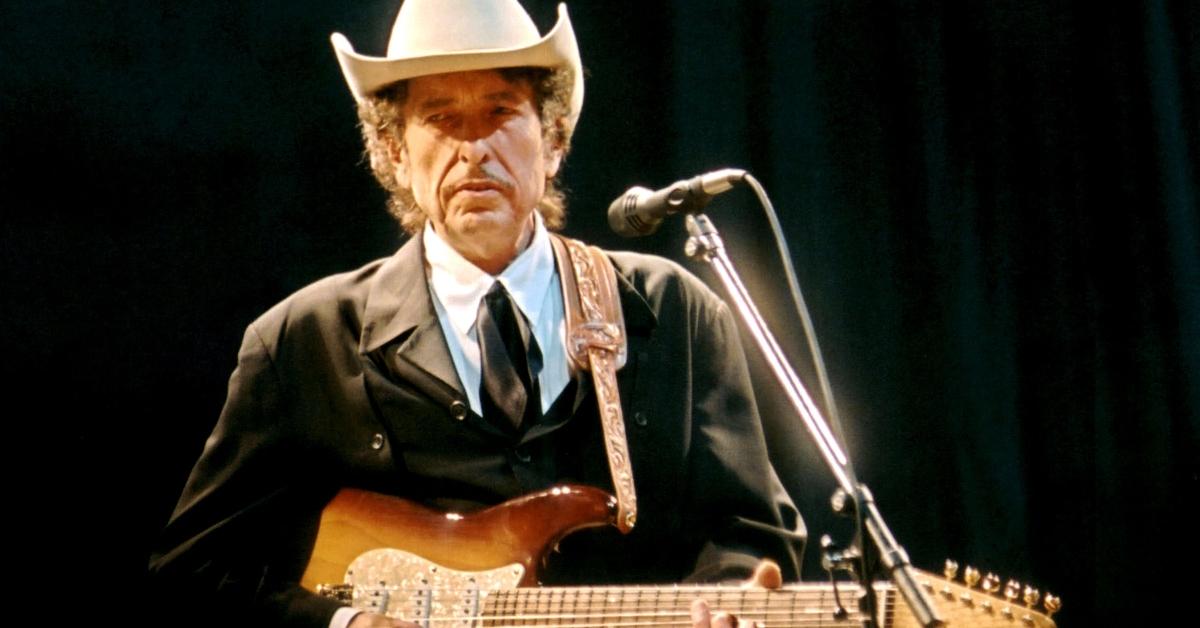 UNITED KINGDOM - MAY 05: Photo of Bob DYLAN; performing live onstage, wearing Stetson hat (Photo by Harry Scott/Redferns)