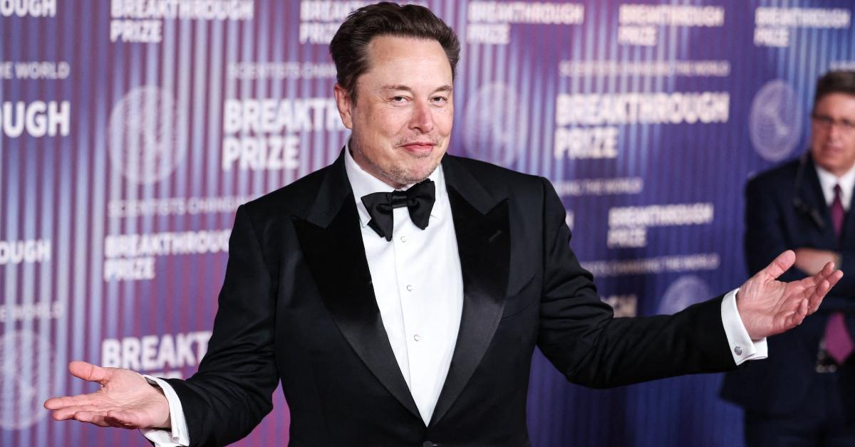 Elon Musk at the 10th Annual Breakthrough Prize Ceremony