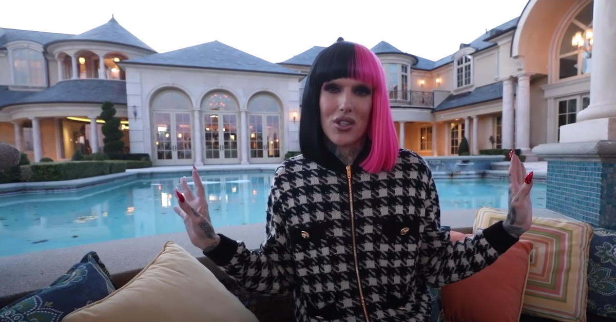 Jeffree Star is moving house just six months after building his bulletproof  pink vault - PopBuzz