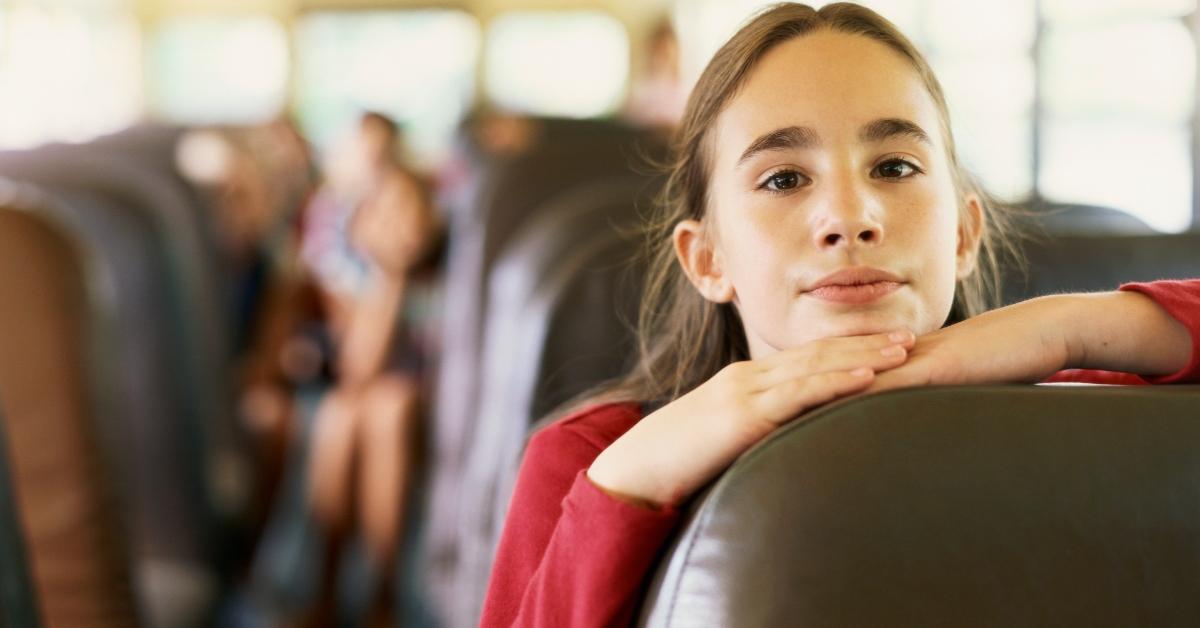 Dad Insists Bullied Daughter Still Take The Bus To School 7872