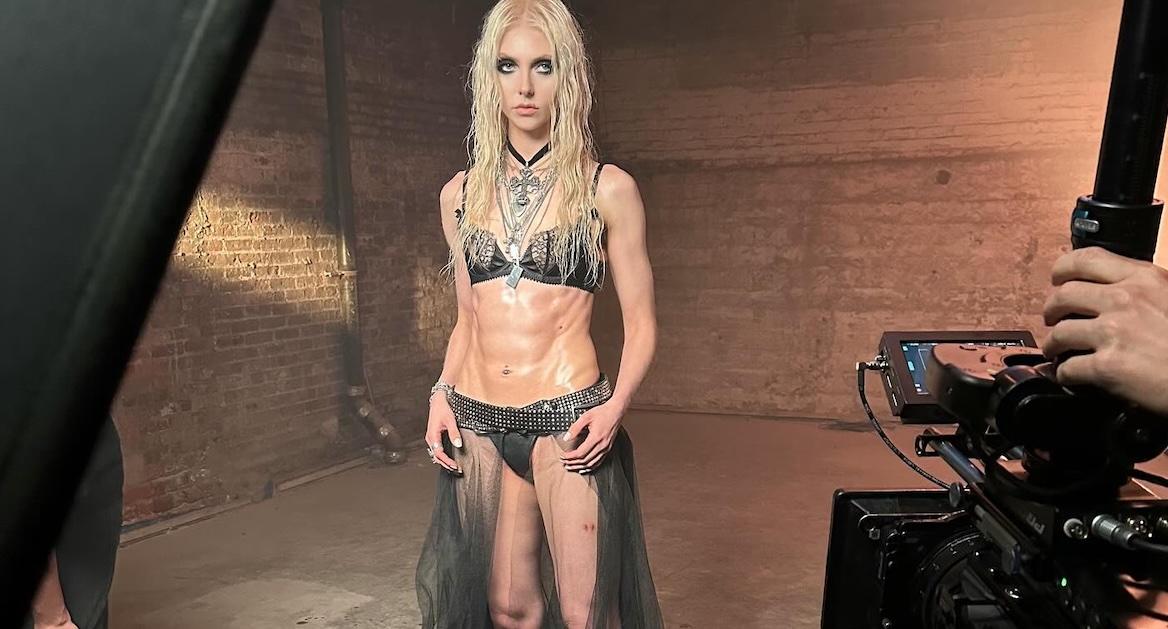 taylor momsen now