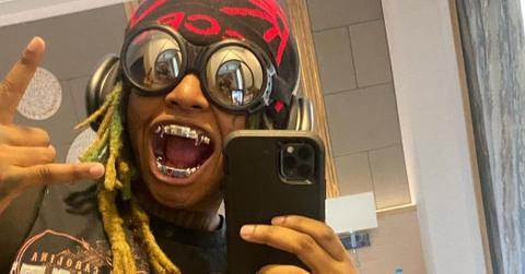 Zillakami doing a mirror selfie