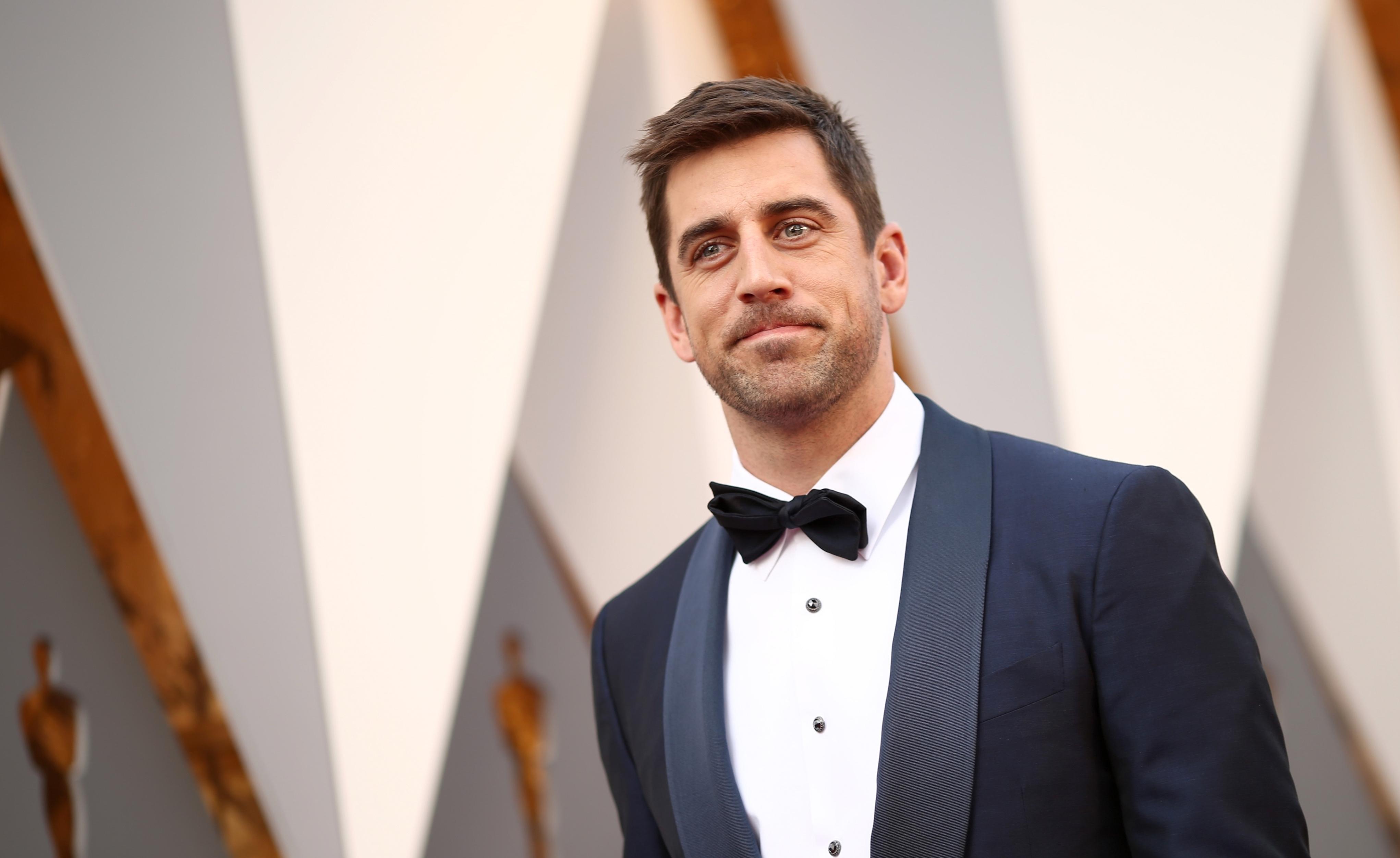 Aaron Rodgers trolled Chicago Bears in private text with Jordan