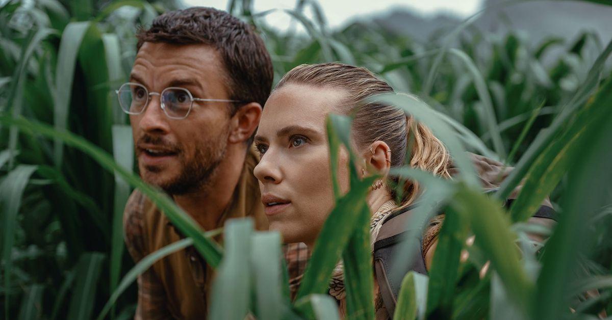 Scarlett Johansson and Jonathan Bailey in 'Jurassic World: Rebirth.' 