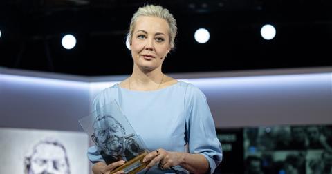 Yulia Navalnaya poses after she receives the 'Media Freedom Prize' during the Ludwig Erhard Summit 2024