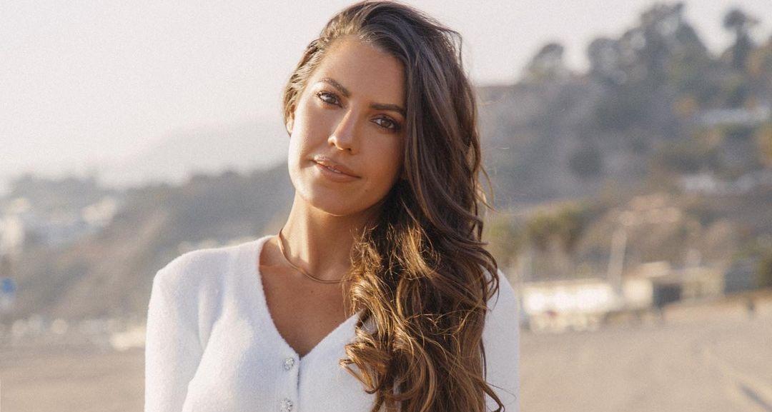 Is Victoria From 'The Bachelor' an Actress? Fans Think She ...