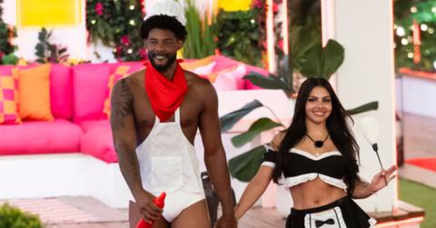 (l-r): Chris Seeley and Huda Mustafa on 'Love Island USA'