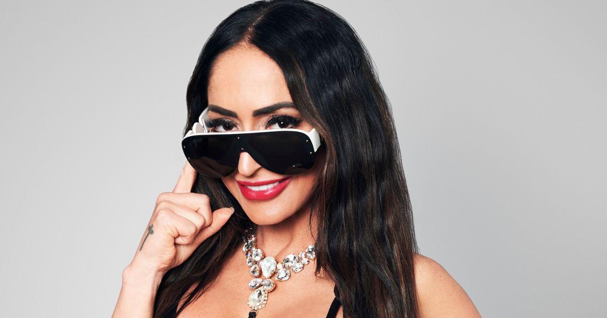 Angelina Pivarnick poses for her promo photo on 'All Star Shore'