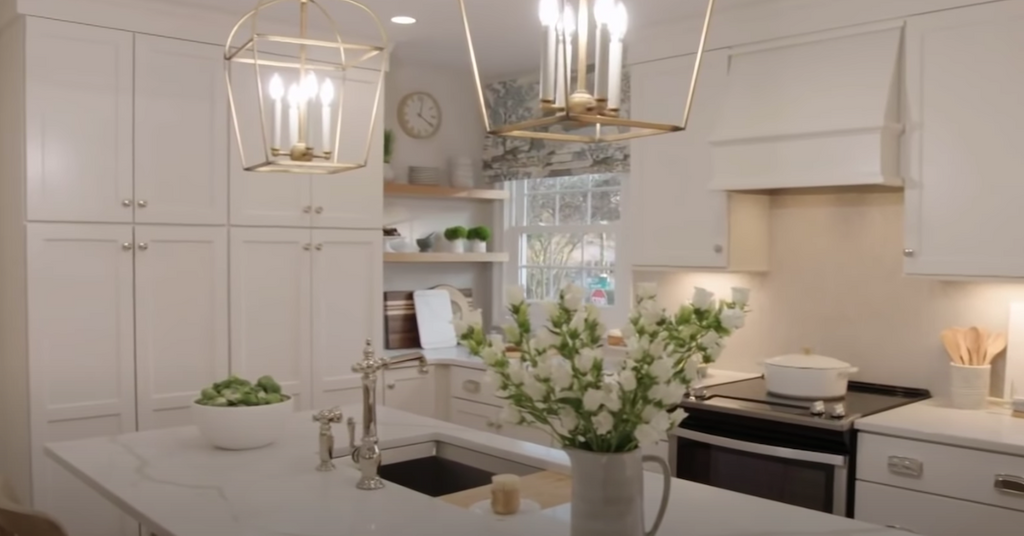 Do They Keep the Furniture on 'Love It or List It'? We Have Tea