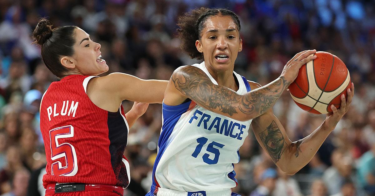 Gabby Williams and Kelsey Plum during the gold medal game. 