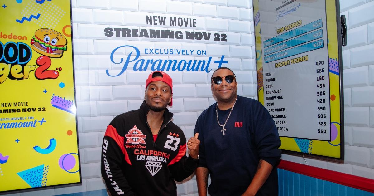 Kel Mitchell and Kenan Thompson visit the Good Burger booth at New York Comic Con.