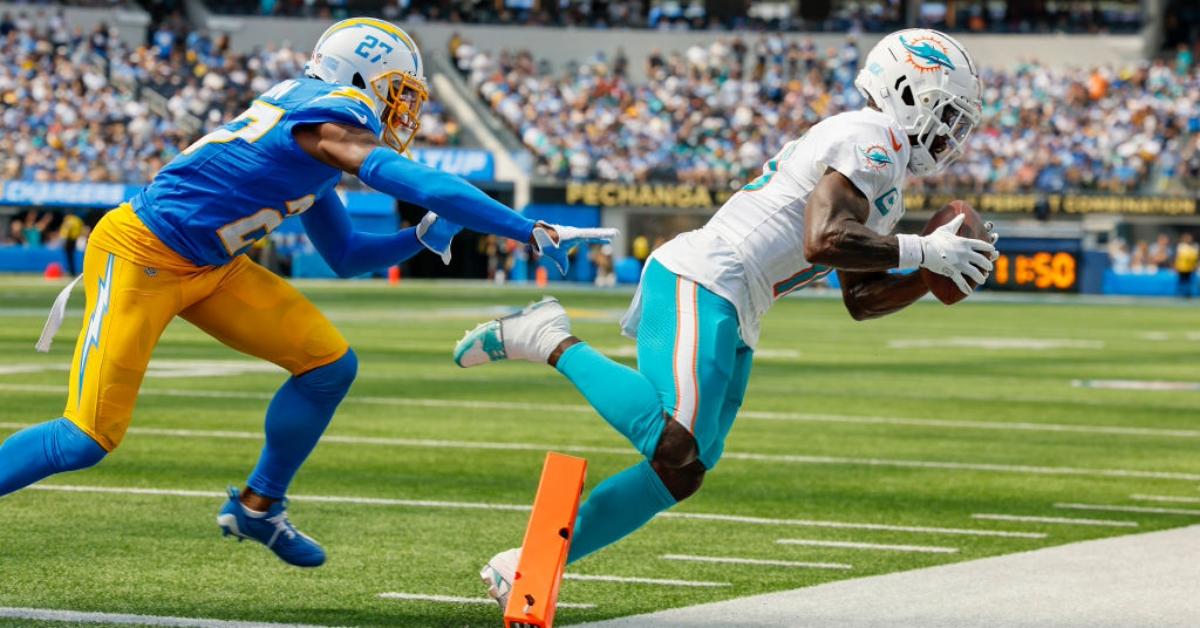 Miami Dolphins wide receiver Tyreek Hill (10) catches a pass at SoFi Stadium on Sept. 10, 2023.