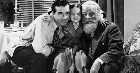 disney-plus-christmas-movie-2-1575669030550.jpg