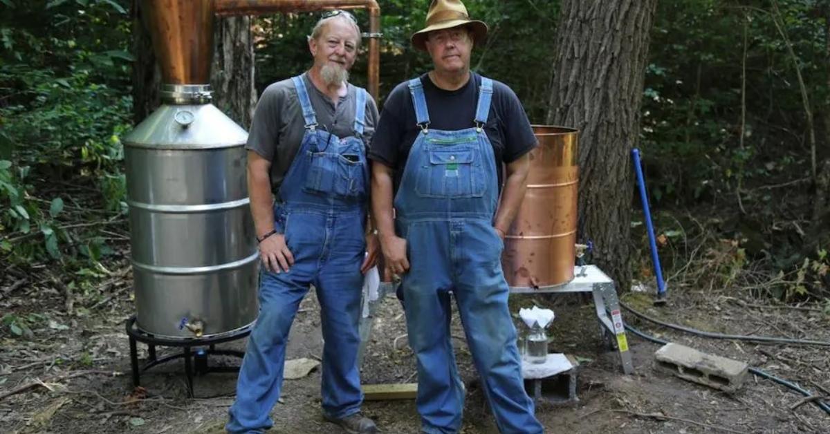 Mark and Digger on Moonshiners