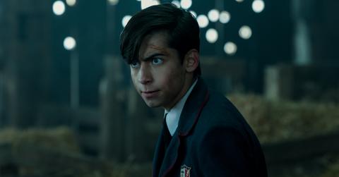 what does five say in greek umbrella academy