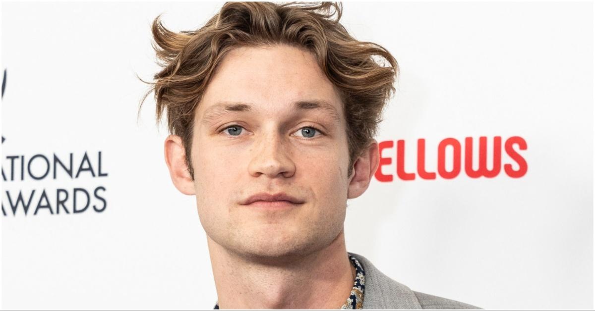 Damian Hardung posing for a press photo