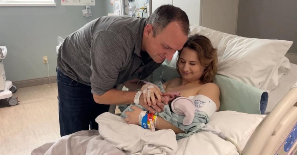 Ken Urker (L) and Gypsy Rose Blanchard (R) welcome their daughter into the world