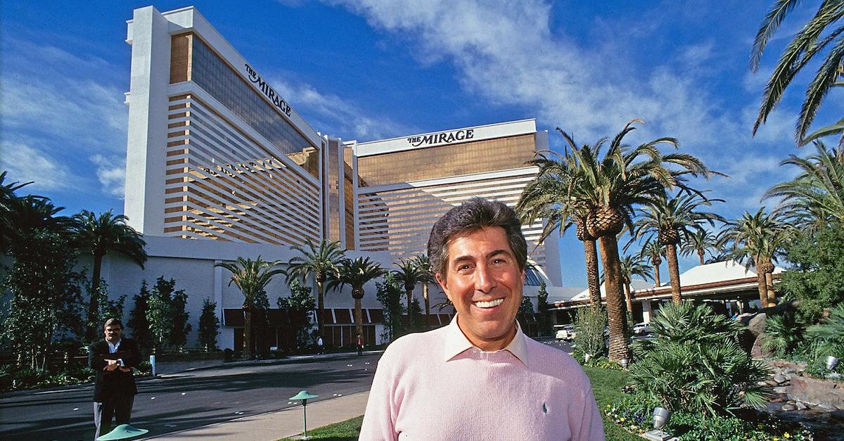 Steve Wynn in front of the Mirage in 1990