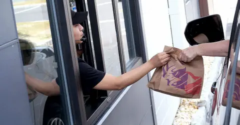 taco bell drive thru