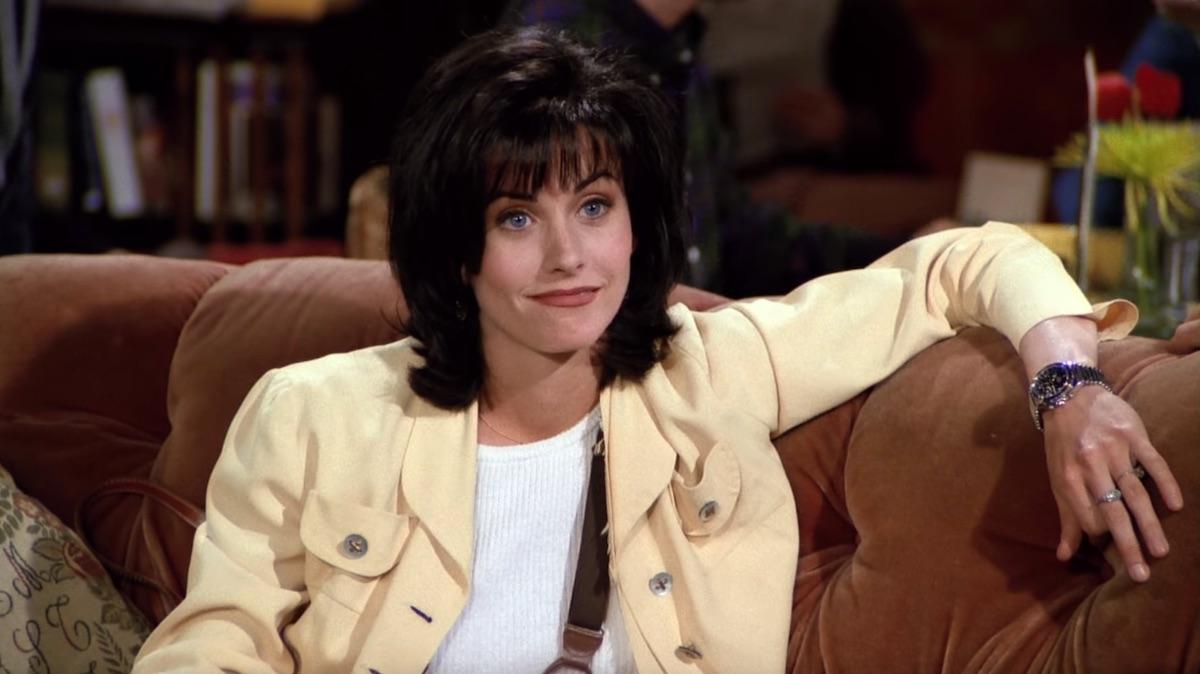 See Monica Geller's Hair Transformation From Season 1 of 'Friends'