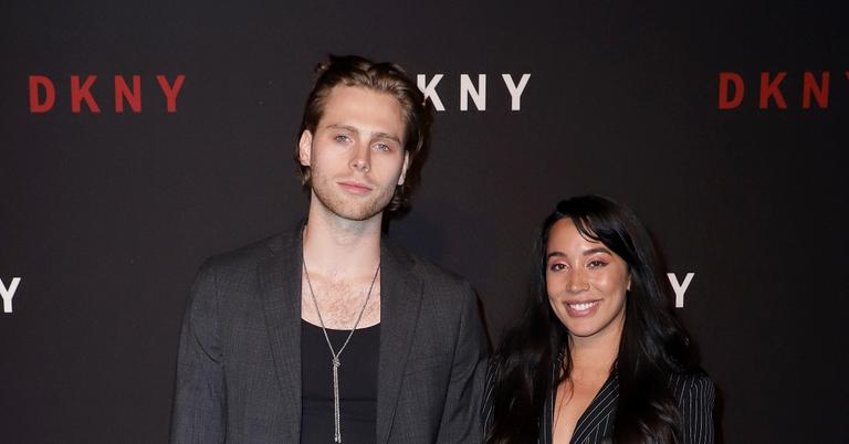 Is Luke Hemmings Married to Sierra Deaton Married?