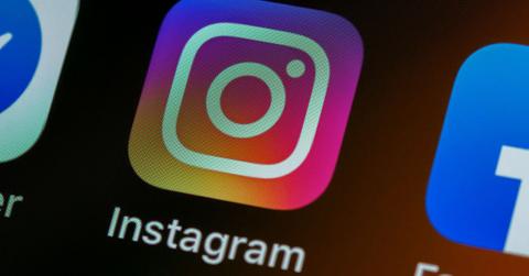 Instagram's New Pause Button for Reels Makes Scrolling Way Easier