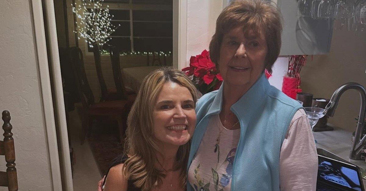 Savannah Guthrie with her mom, Nancy Guthrie.