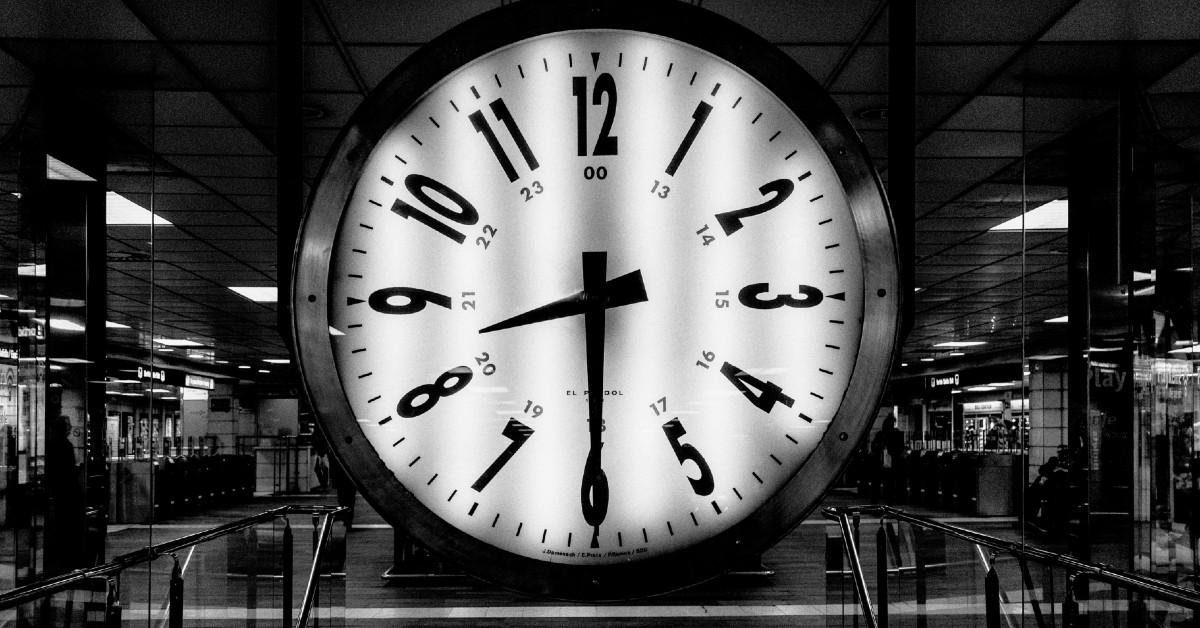 Black and white clock photo