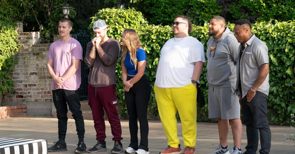 Hud, Adam, Mackenzie, Danny, Shane, and Dedrick outside of the Claim to Fame house