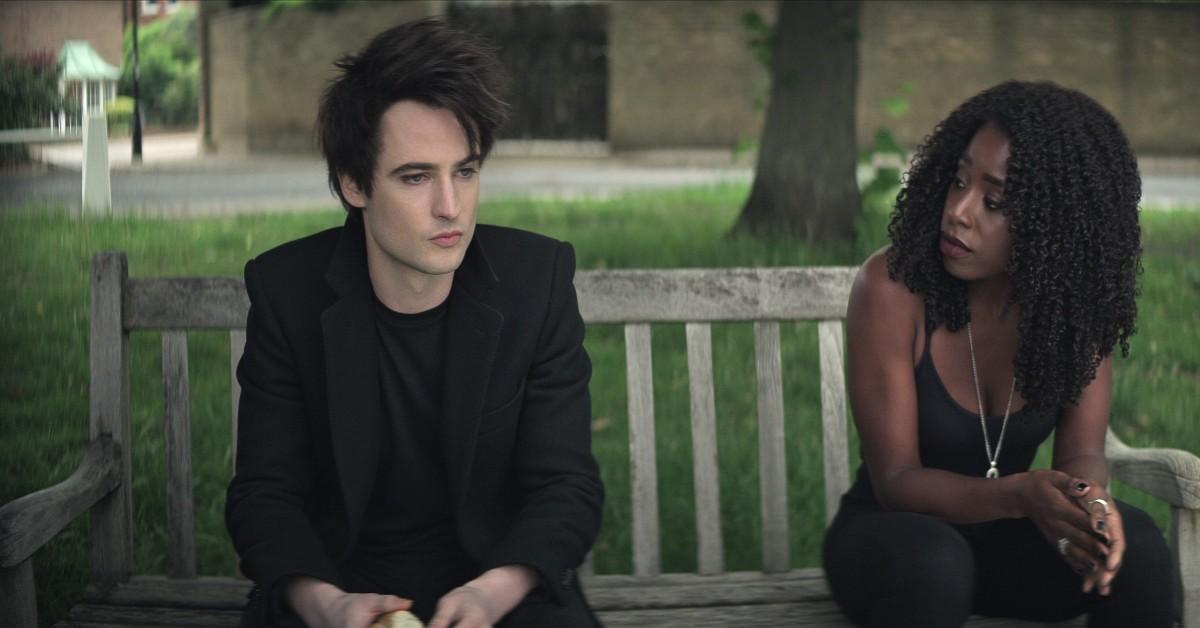 (L-R) Dream (Tom Sturridge) and Death (Kirby Howell-Baptiste) 